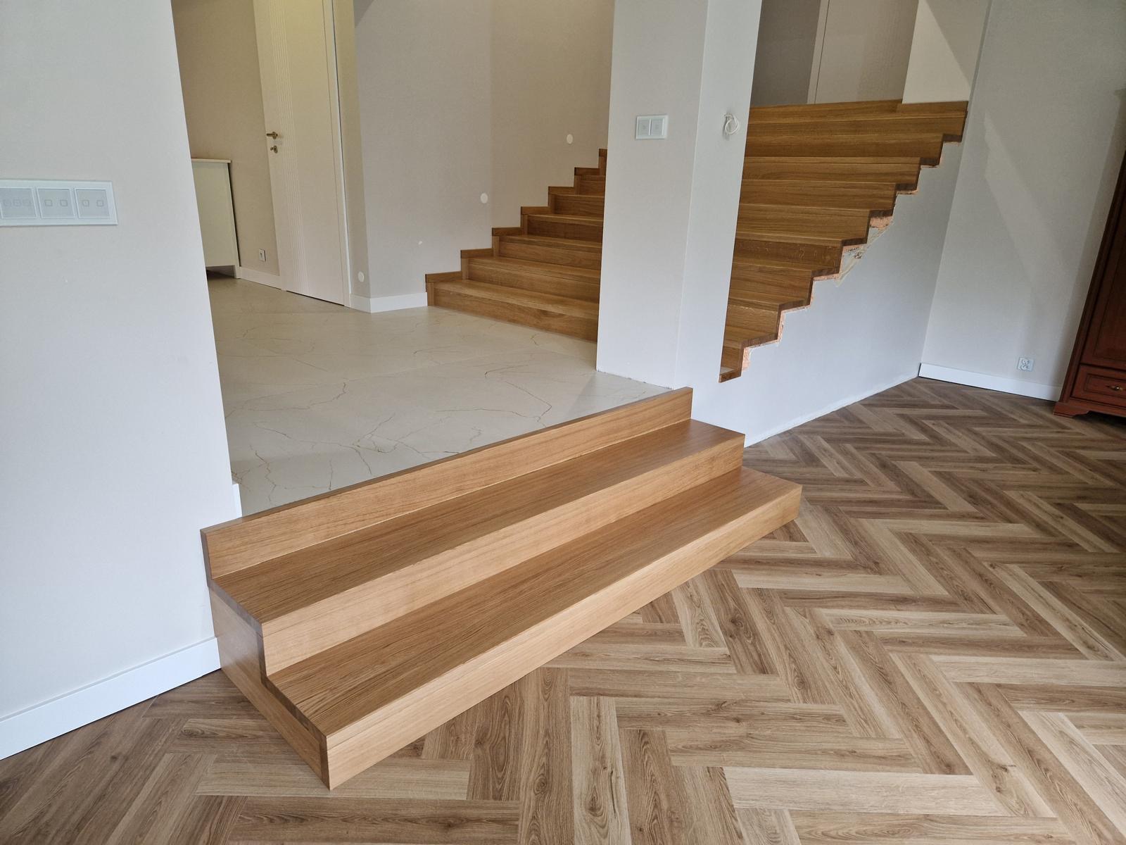 Schody drewniane na wymiar S157